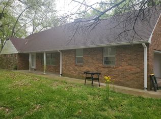 358 Frank Scott Pkwy E, Belleville, IL 62226