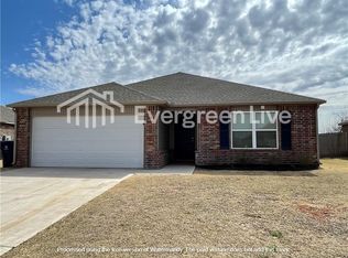10732 SW 23rd Pl, Yukon, OK 73099