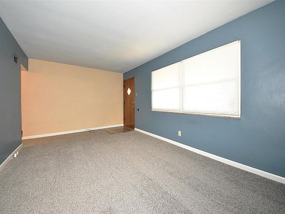 2nd image of 1142 Dammert Ave