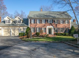 4 Sunset Rdg, Lexington, MA 02421