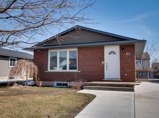 27 Apollo Dr #2, Pt Colborne, ON L3K6B3