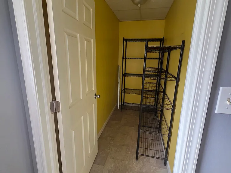 1122 Swetland St #1 — Photo 7