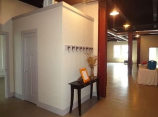 604 Virginia St W, Charleston, WV 25302