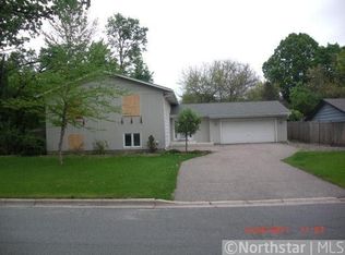 100 105th Street Cir E, Bloomington, MN 55420