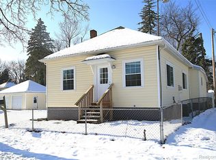 102 S Division St, Durand, MI