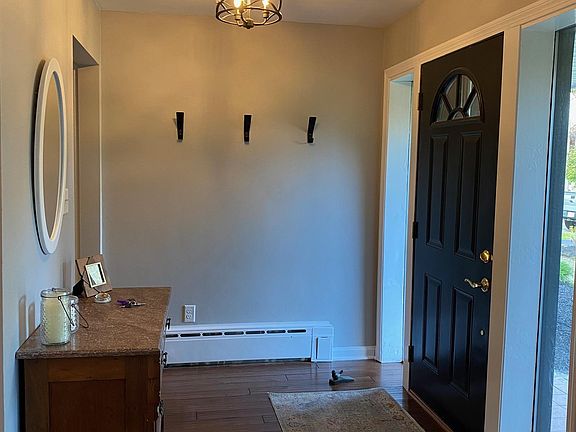 5th image of 7843 Oakhurst Cir