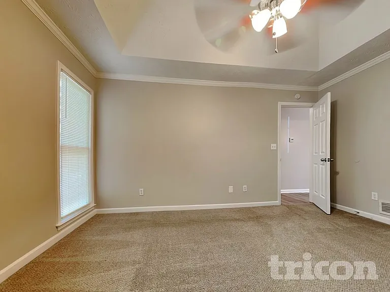 40 Fair Ridge Ct — Photo 9