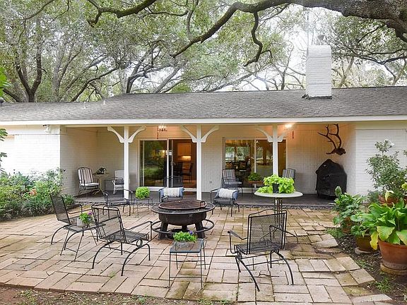 3rd image of 34122 Pecan Hill Dr
