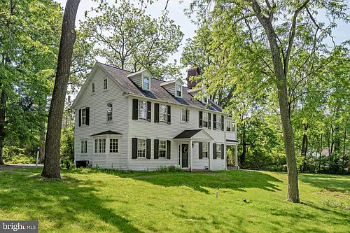 1404 E Butler Pike Photo 1