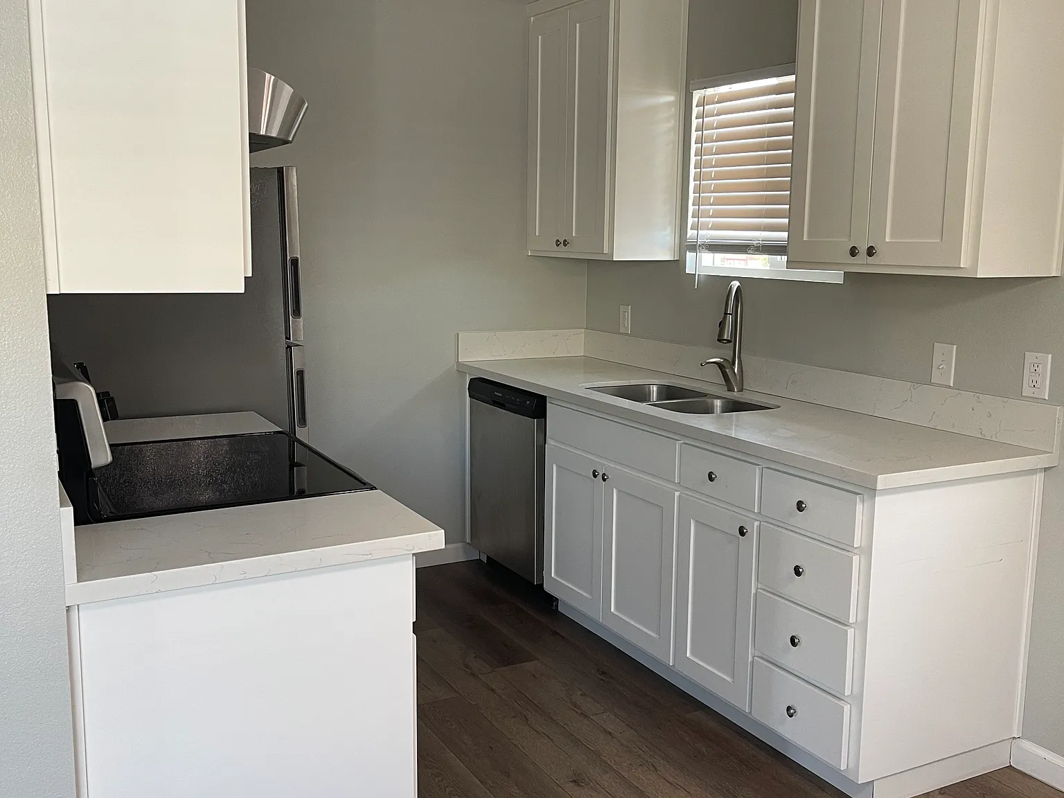 2 bed, $1,695 — Photo 2