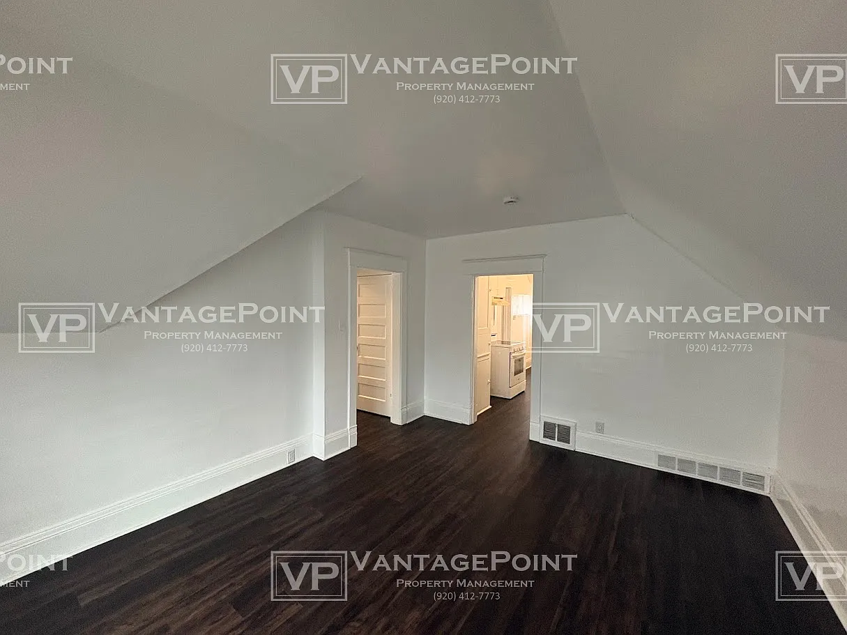 823 West Oklahoma Street - Upper — Photo 2