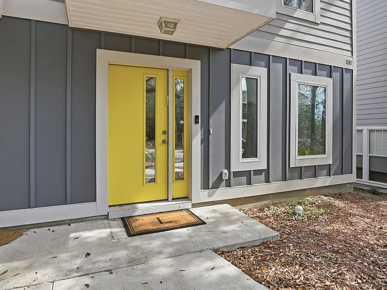 1241 N Bronough St — Photo 18