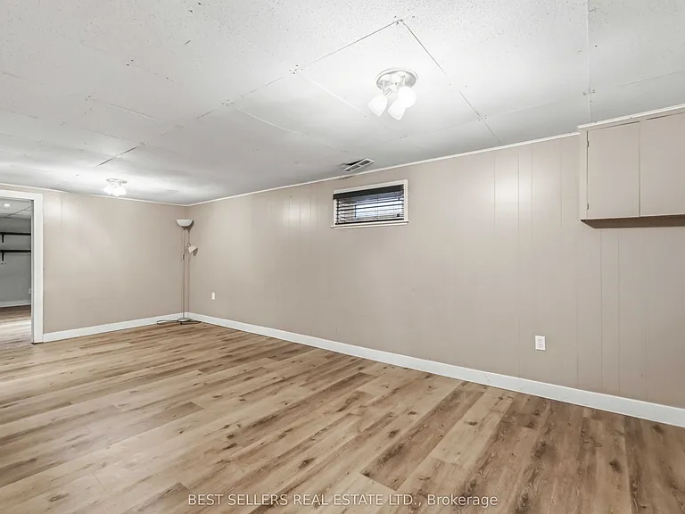 88 Rykert St — Photo 11