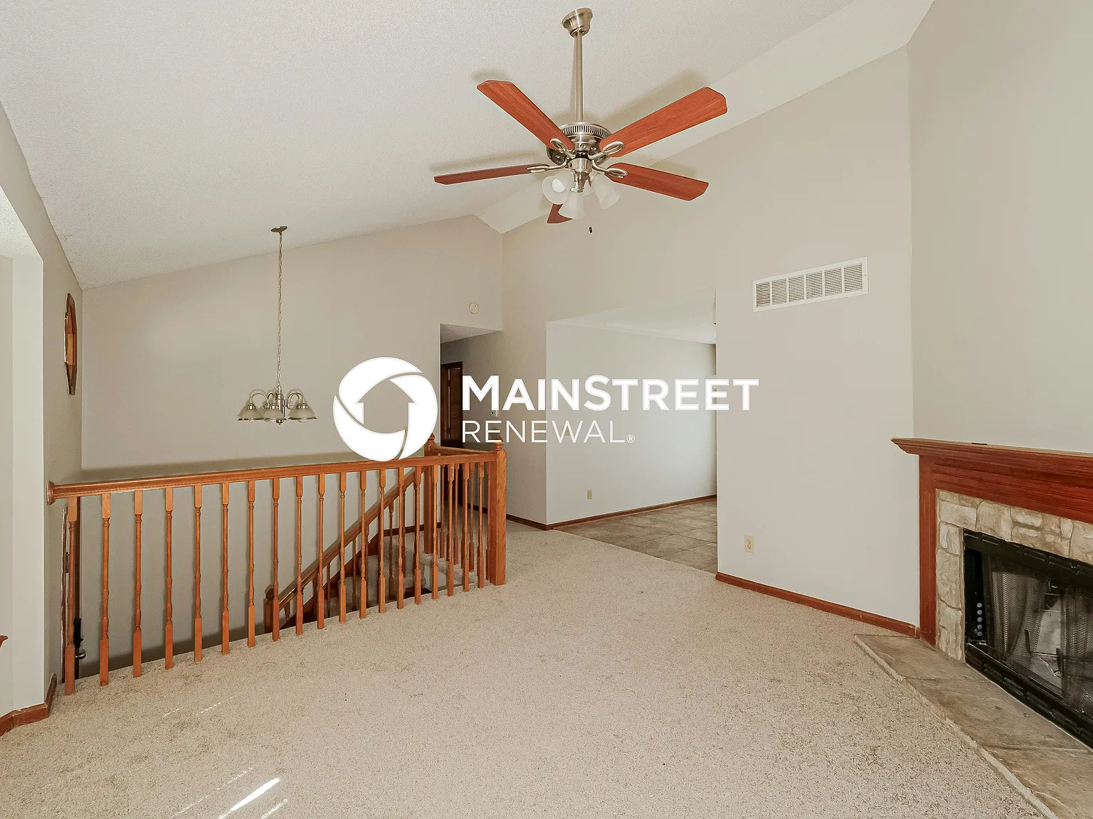 536 N Cedar St — Photo 3