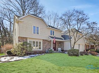 6821 Regents Park Blvd, Toledo, OH 43617