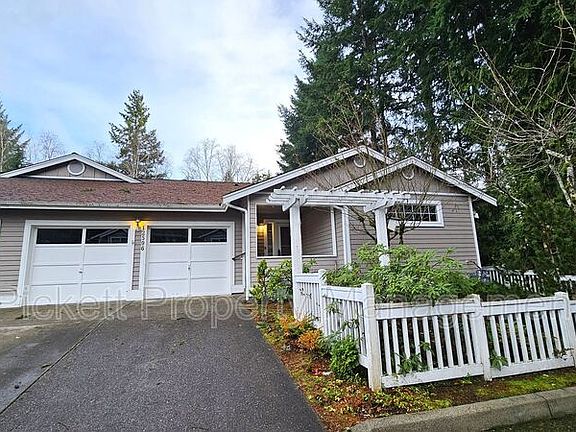 2nd image of 12596 Deer Park Ln NW