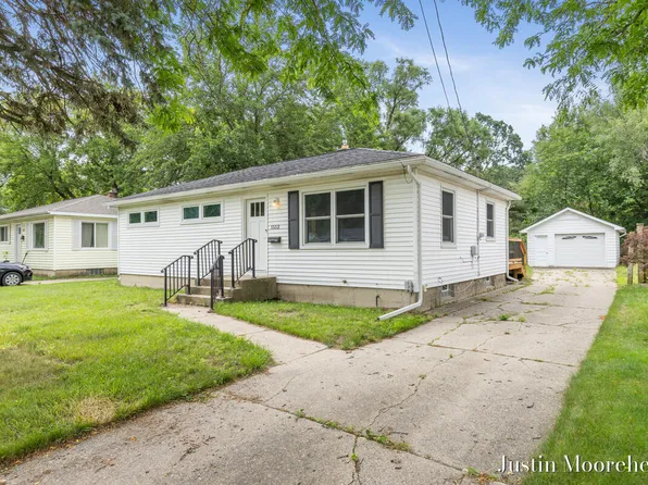 1552 41st St SW, Wyoming, MI 49509