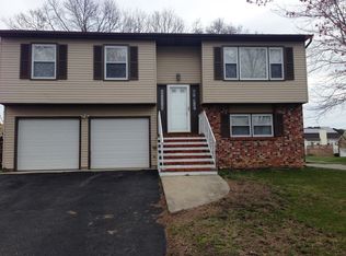 160 Pine Needle St, Howell, NJ 07731