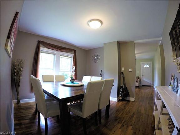 5th image of 840 Mount Airy St