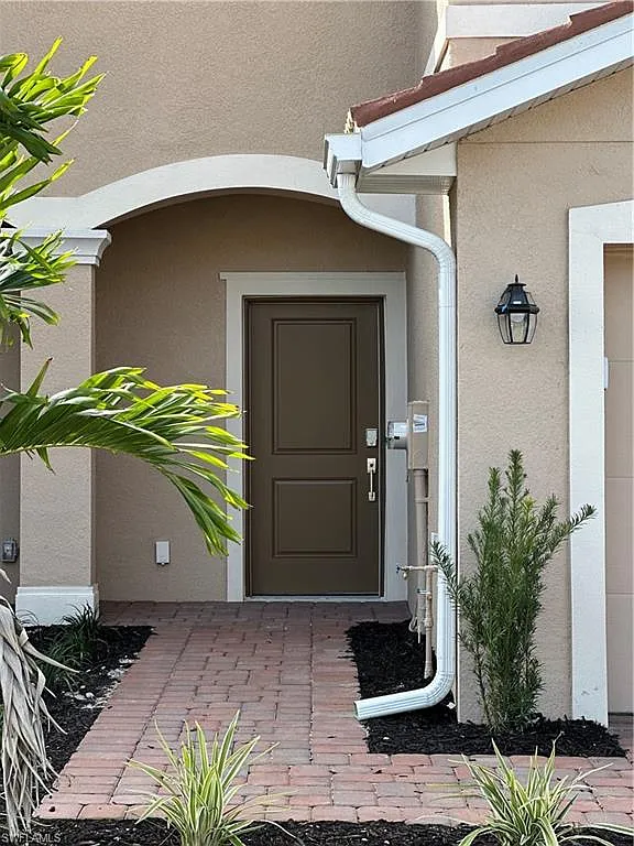 3 bed, 2.5 bath, 1879 sqft, $2,300 — Photo 2