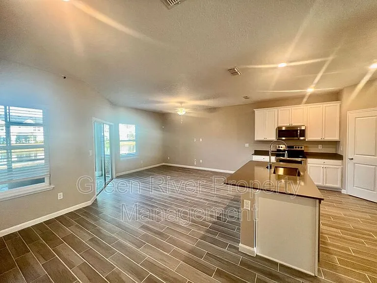 375 Boracay Cir — Photo 8