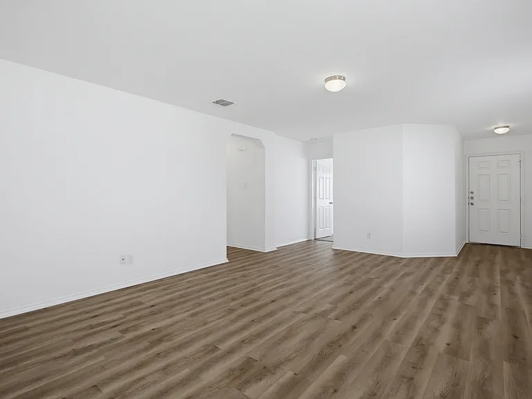 332 Lonestar Gait — Photo 6