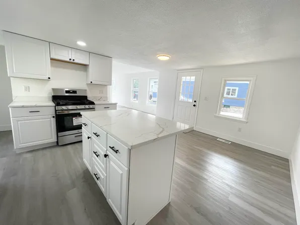 120 West Bow Street, Franklin, NH 03235