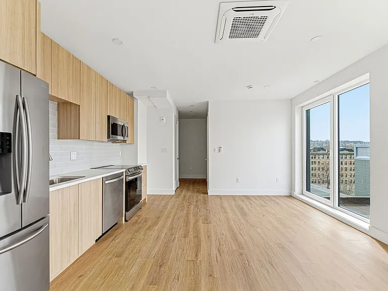 1035 Commonwealth Ave — Photo 18