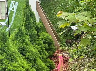 13 Overlook Ave, Webster, MA 01570