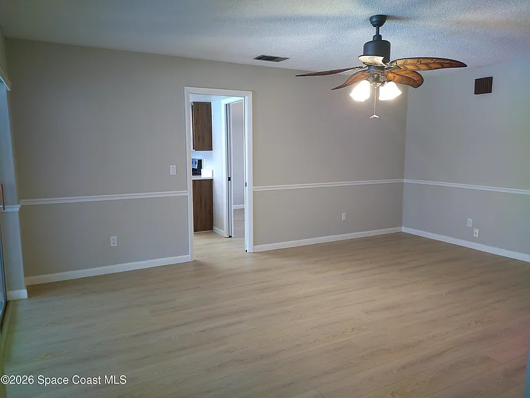 530 Rio Ln — Photo 9