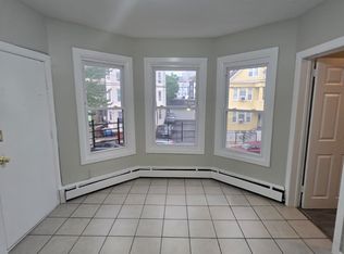 825 E 19th St #2L, Paterson, NJ 07501