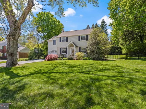 290 Wentworth Rd, Wayne, PA 19087