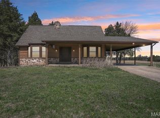 4455 Cedar Tree Ln, De Soto, MO 63020