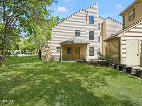 908 Morning Glory Court, Jackson, NJ 08527