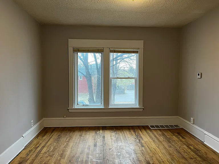 442 Sherburne Ave #2 — Photo 5