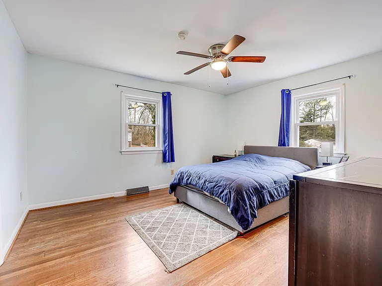 6714 Amherst Rd — Photo 14