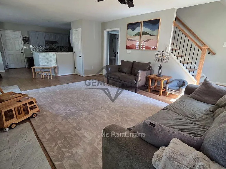 54 Dawson Dr — Photo 11