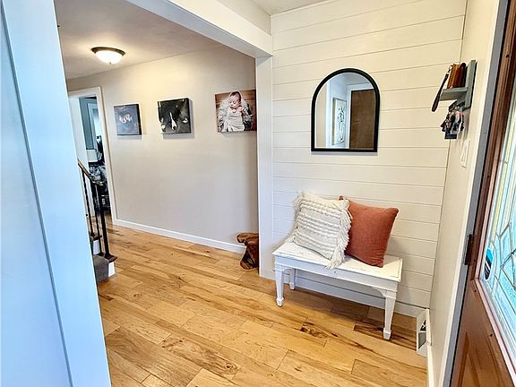 5th image of 2400 Mill Grove Rd