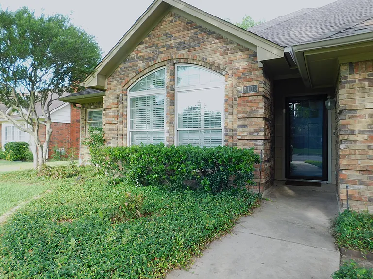 3105 Old North Rd — Photo 2