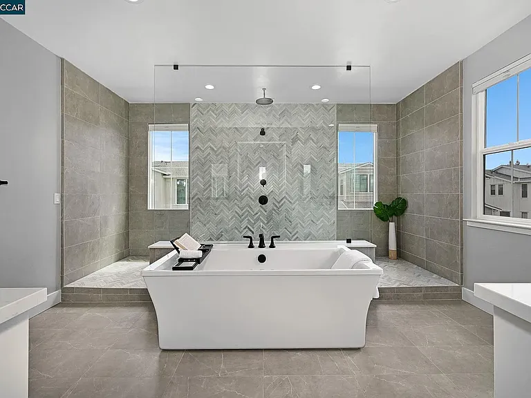 226 Akabane Ln — Photo 33