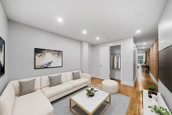 Rented by Vector New York, LLC | media 23