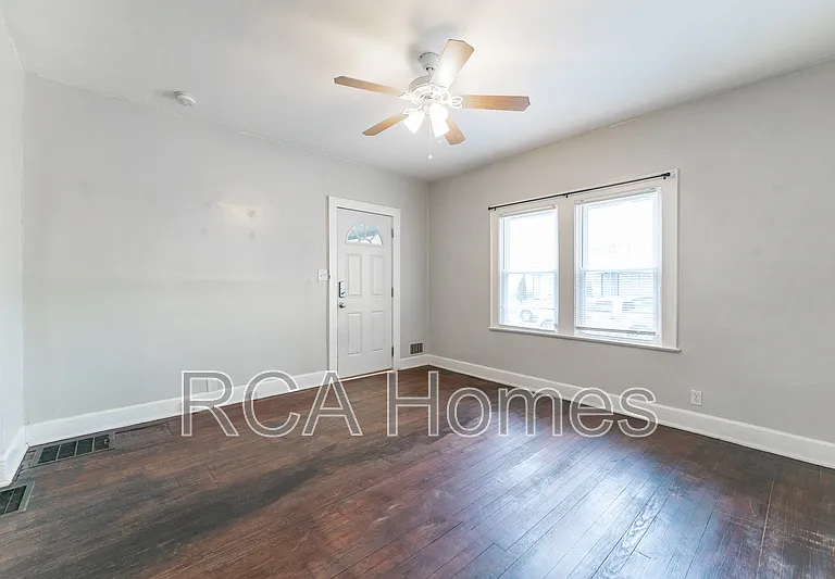 1619 E Tabor St — Photo 10