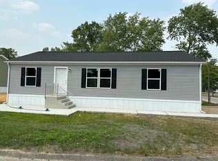 712 Newport Dr, Mullica Hill, NJ