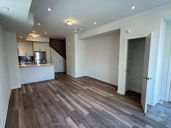 3rd image of 3429 Ridgeway Dr #20