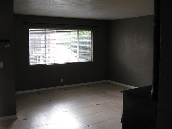 5th image of 643 N Mariposa Ave