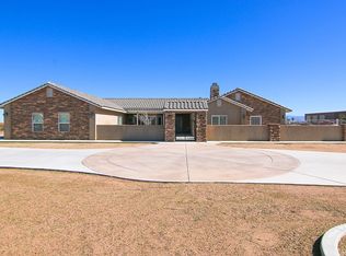 8399 Braceo St, Oak Hills, CA 92344