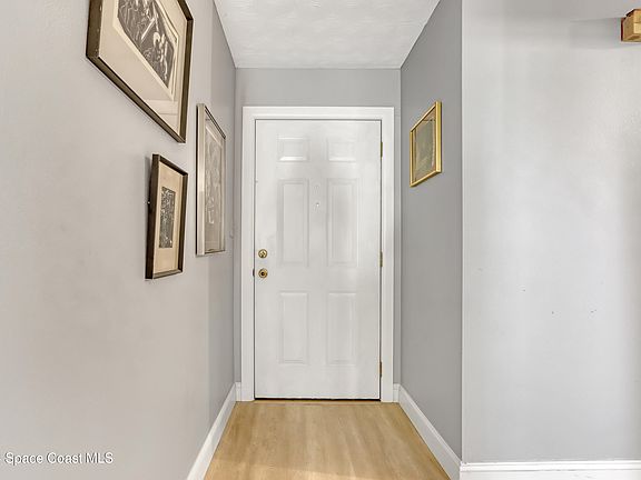 3rd image of 941 S Carolina Ave