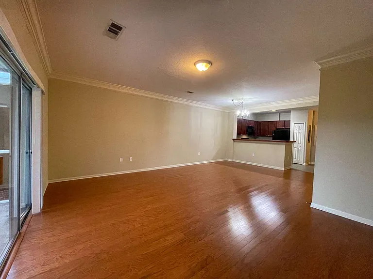 806 Baldwin Rowe Cir #1 — Photo 23