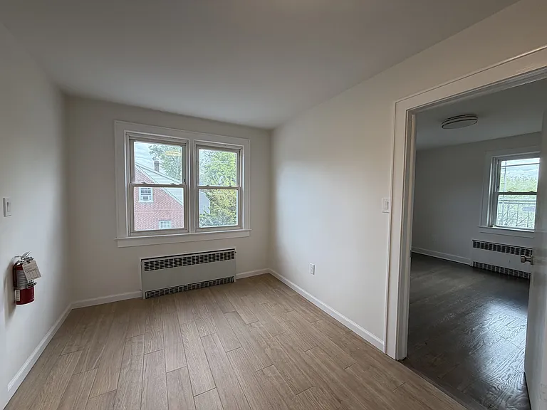 1020 Raritan Ave — Photo 7