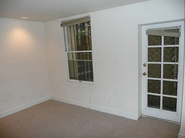1012 E Capitol St SE #B — Photo 10